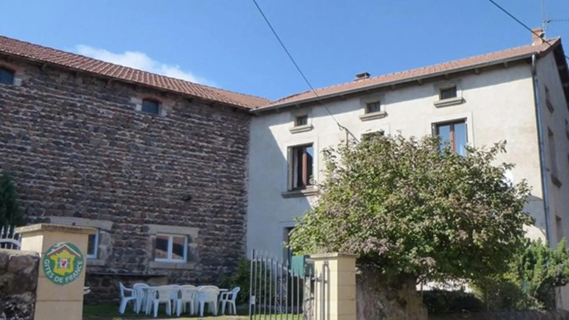 Gite Familial Paisible, Proche Gorges De La Loire, Avec Cour Fermee, 3 Chambres, Equipements Bebe - Fr-1-582-116 Solignac-sur-Loire