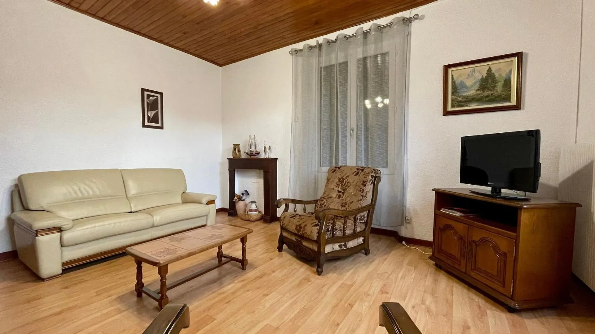 Holiday home Gite Familial Paisible, Proche Gorges De La Loire, Avec Cour Fermee, 3 Chambres, Equipements Bebe - Fr-1-582-116 Solignac-sur-Loire France